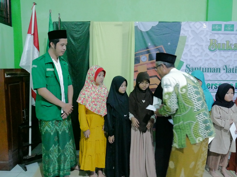 Ansor Gondosari Kolaborasi Gelar Buka Bersama dan Santunan Yatim Piatu dan Dhuafa'. Ansor Gondosari Kolaborasi Gelar Buka Bersama dan Santunan Yatim Piatu dan Dhuafa'.