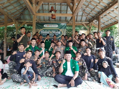 Mempererat Tali Silaturahmi dan Semangat Kekeluargaan Mempererat Tali Silaturahmi dan Semangat Kekeluargaan